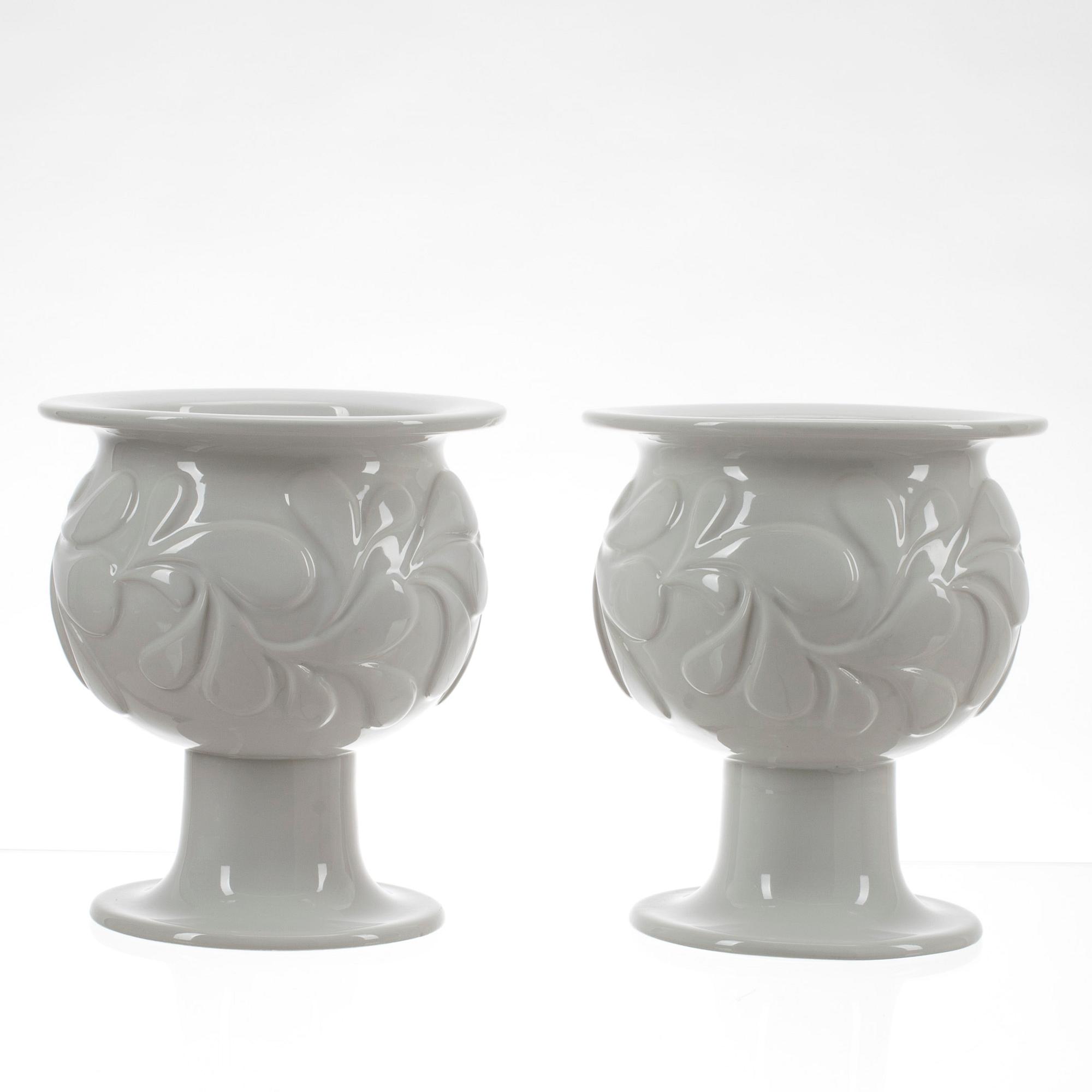 YTTERFODER, ett par, Gustavsberg, 1900-talets senare hälft.