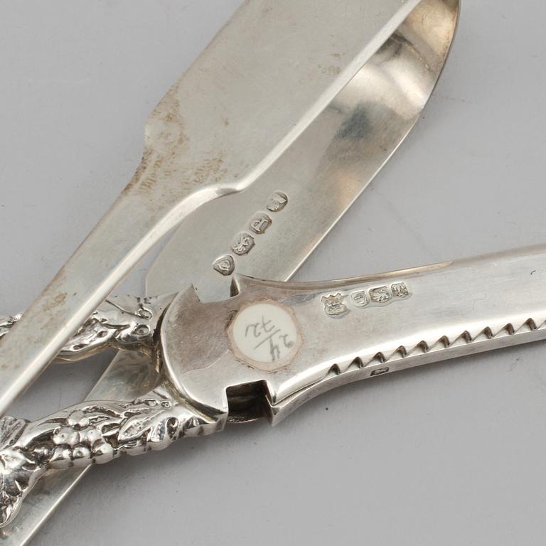 PARTI SILVER, 9 st, delvis låghaltigt, 1800/1900-tal, total vikt 450 gram.