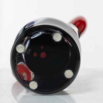 Erik Höglund, a glass vase/sculpture, Studioglas Strömbergshyttan 1996.