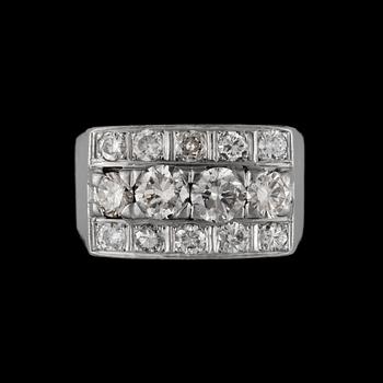 A brilliant cut diamond, total gem weight 1.60 cts, ring. Weight according to engraving.