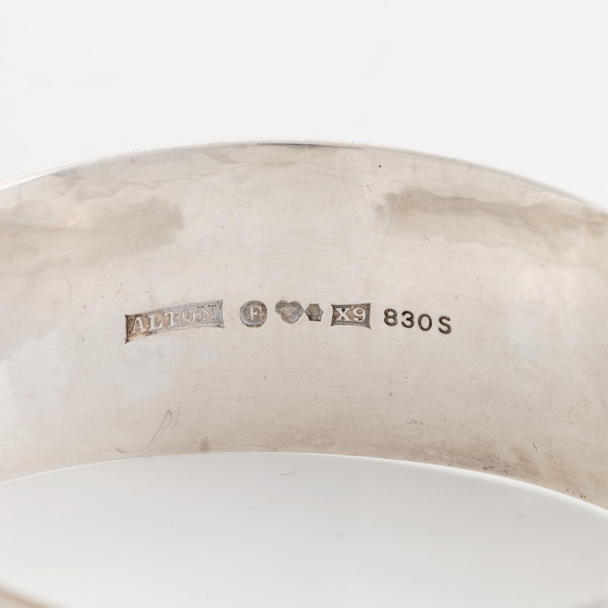 Sterling silver necklace and bangle, Alton.