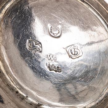 William & Robert Peaston, mugg, silver, England, London 1762.