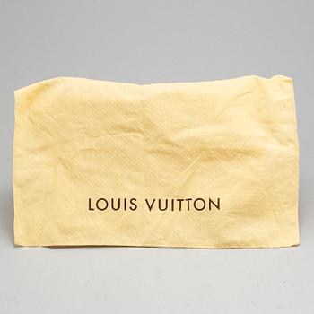 LOUIS VUITTON, a 'Antigua Besace PM' bag.