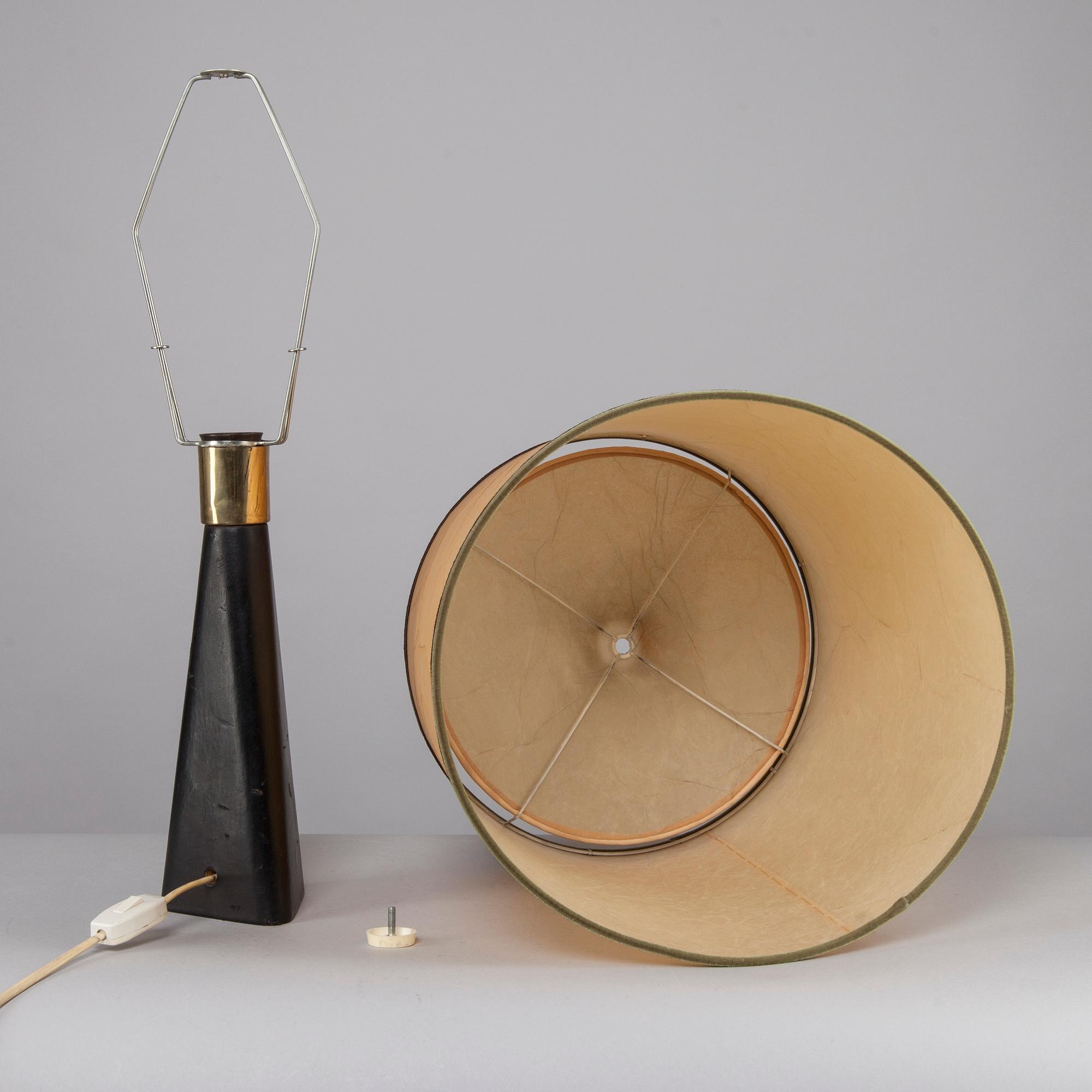 BORDSLAMPA, design Lisa Johansson-Pape, Orno, 1940-luku.