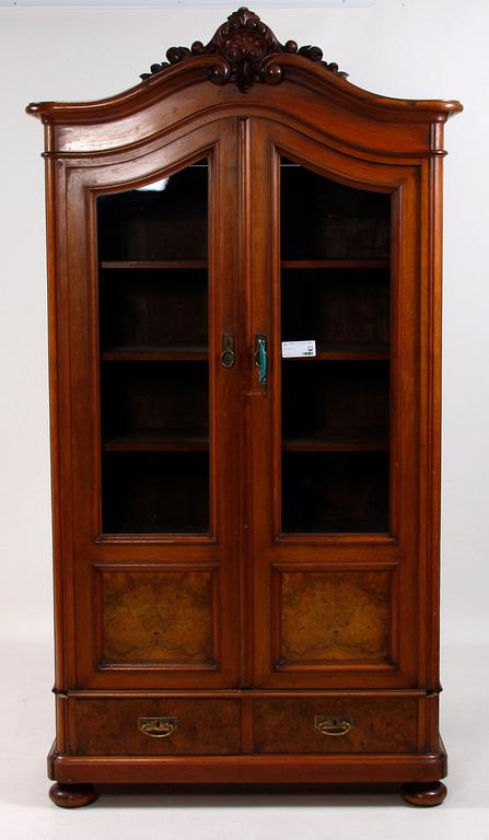 BOKSKÅP, 1800-talets andra hälft.