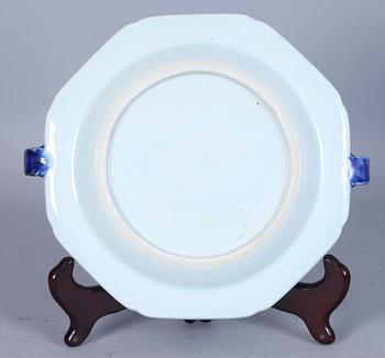 VÄRMEFAT, porslin, Kina, 1800-tal.