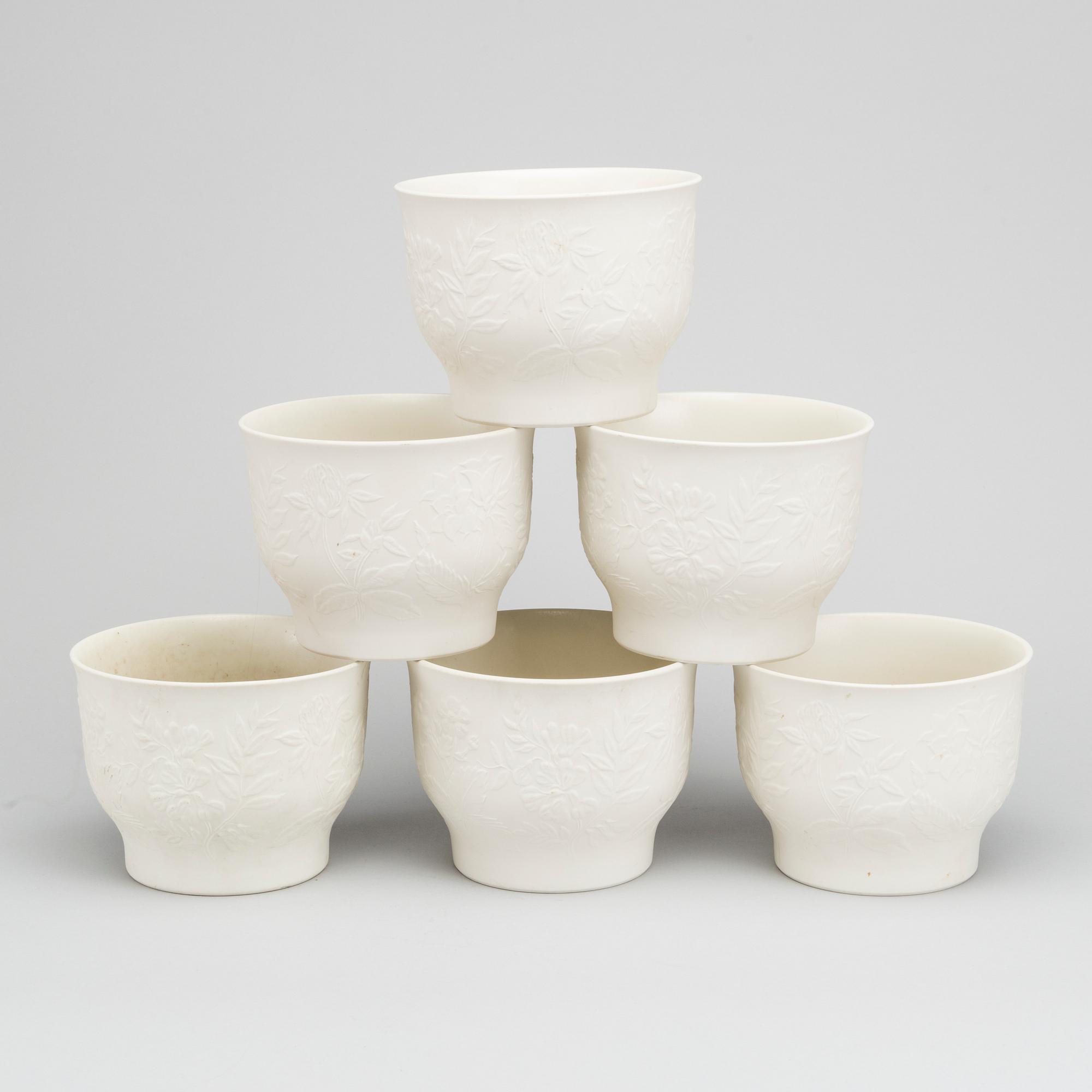 A set of six Suvi flower pots, second half of the 20th century.