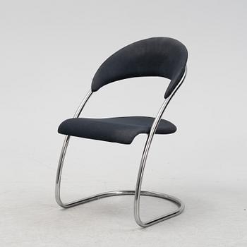 A model ST 14 chair by Hans Luckhardt for Thonet, designed 1931.