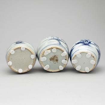 BOJANER, 3 st. Porslin, Kina, 1800-tal.