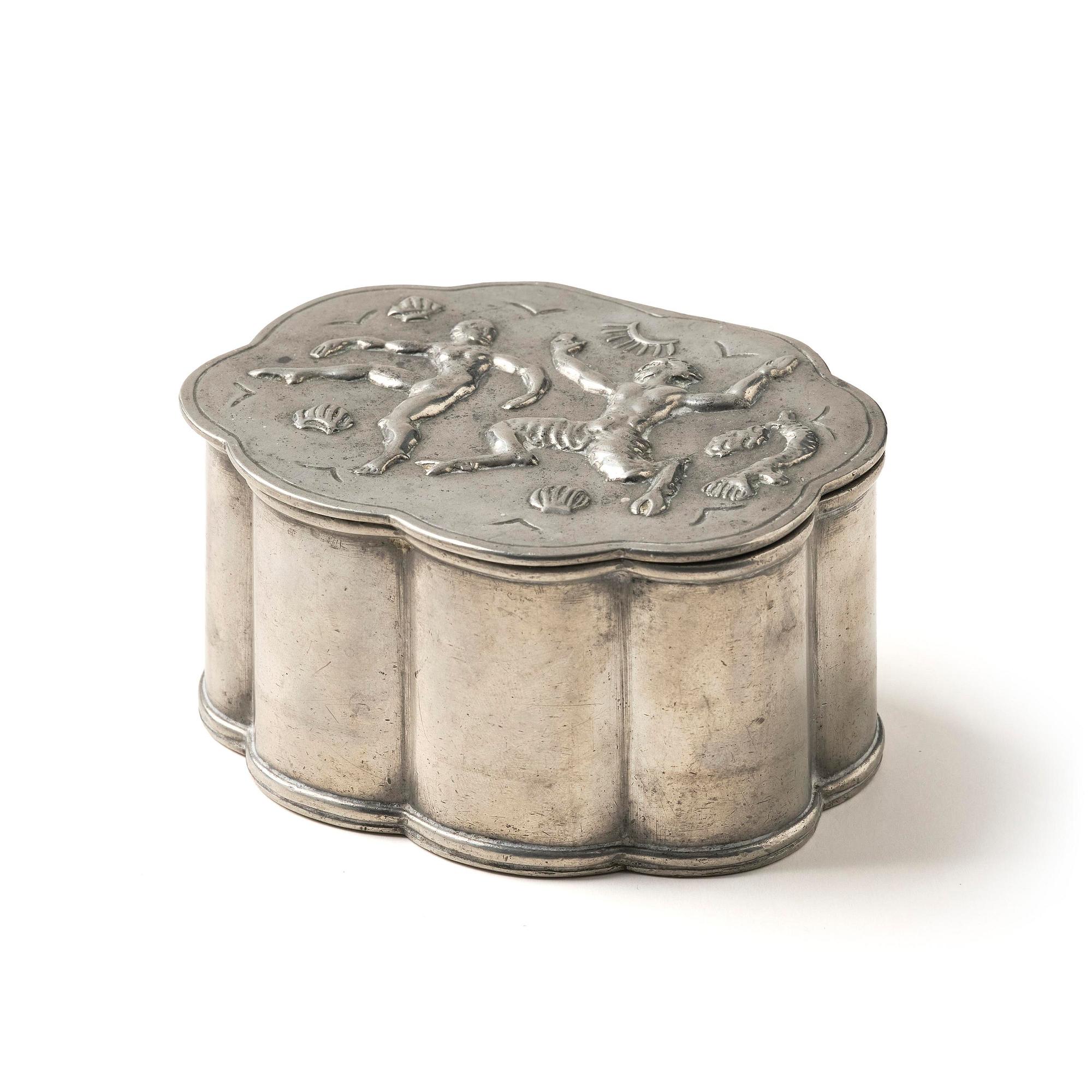 Nils Fougstedt, attributed to, a Swedish Grace pewter box, Herman Bergman konstgjuteri, Stockholm, 1929.
