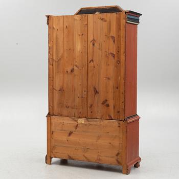 A cabinet, probably Johannes Fundberg, Dalsland, first half of the 19th Century.