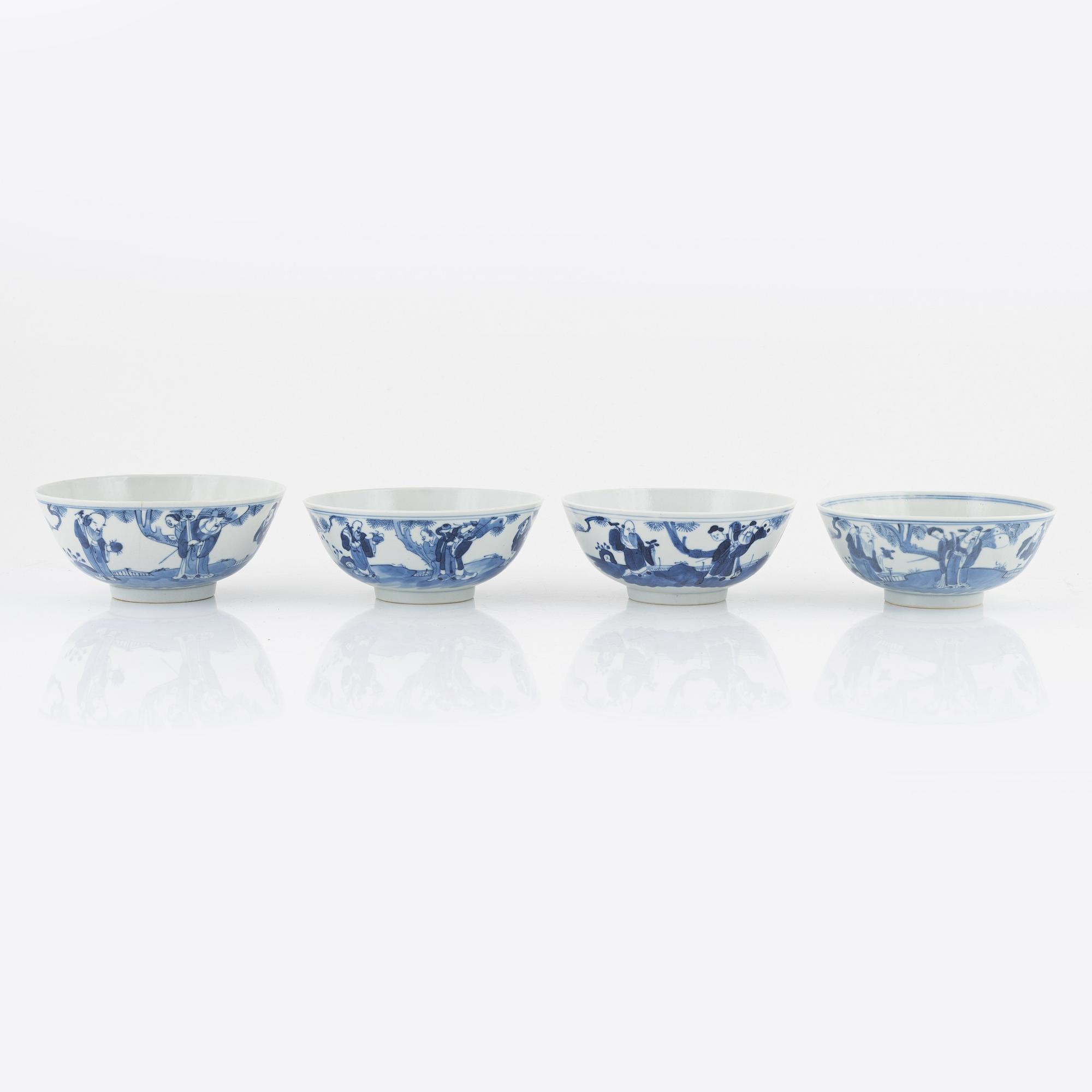 A set of four Chinese blue and white bowls, Qing dynasty, 19th century.