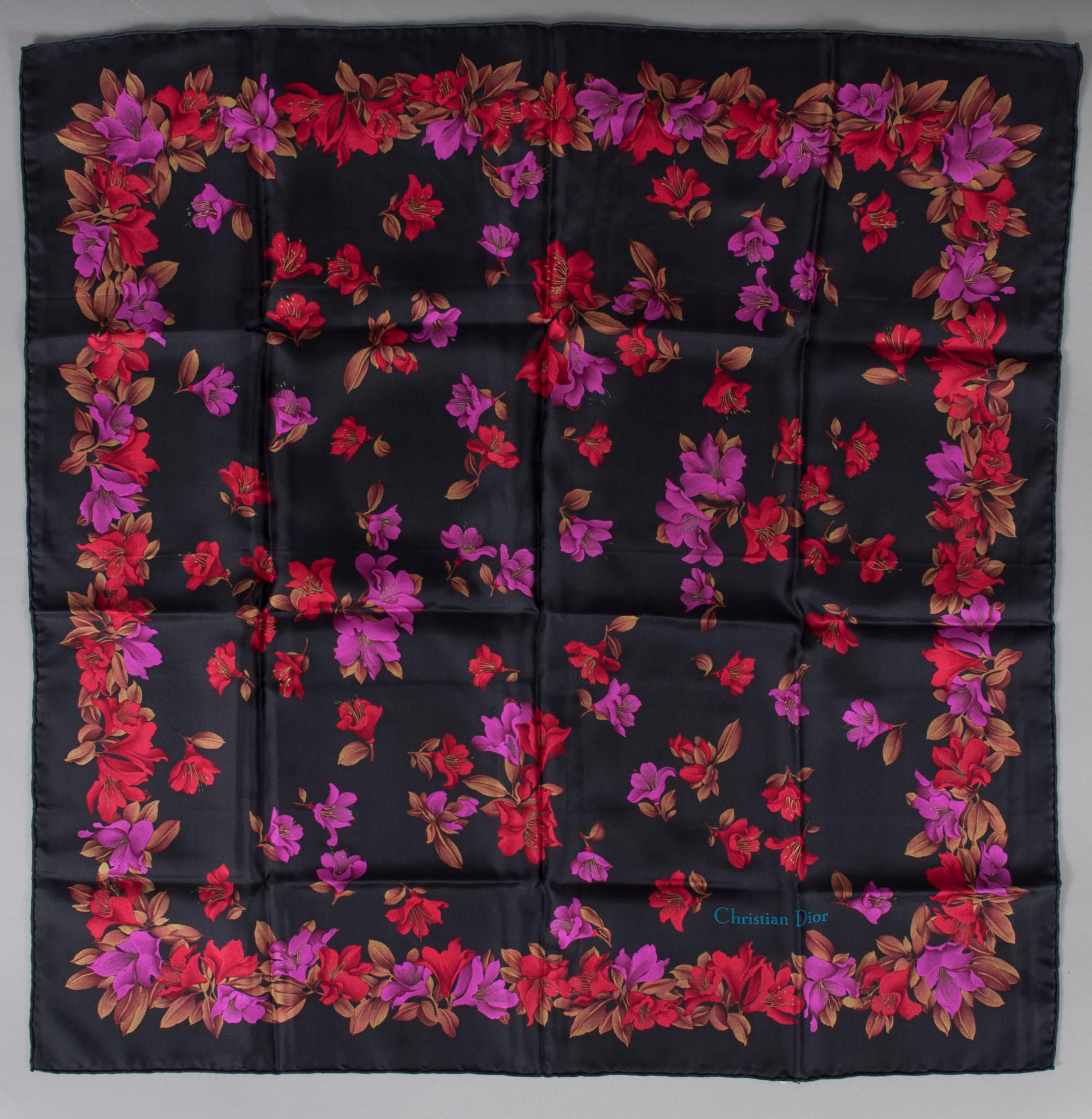 SCARF, Christian Dior.