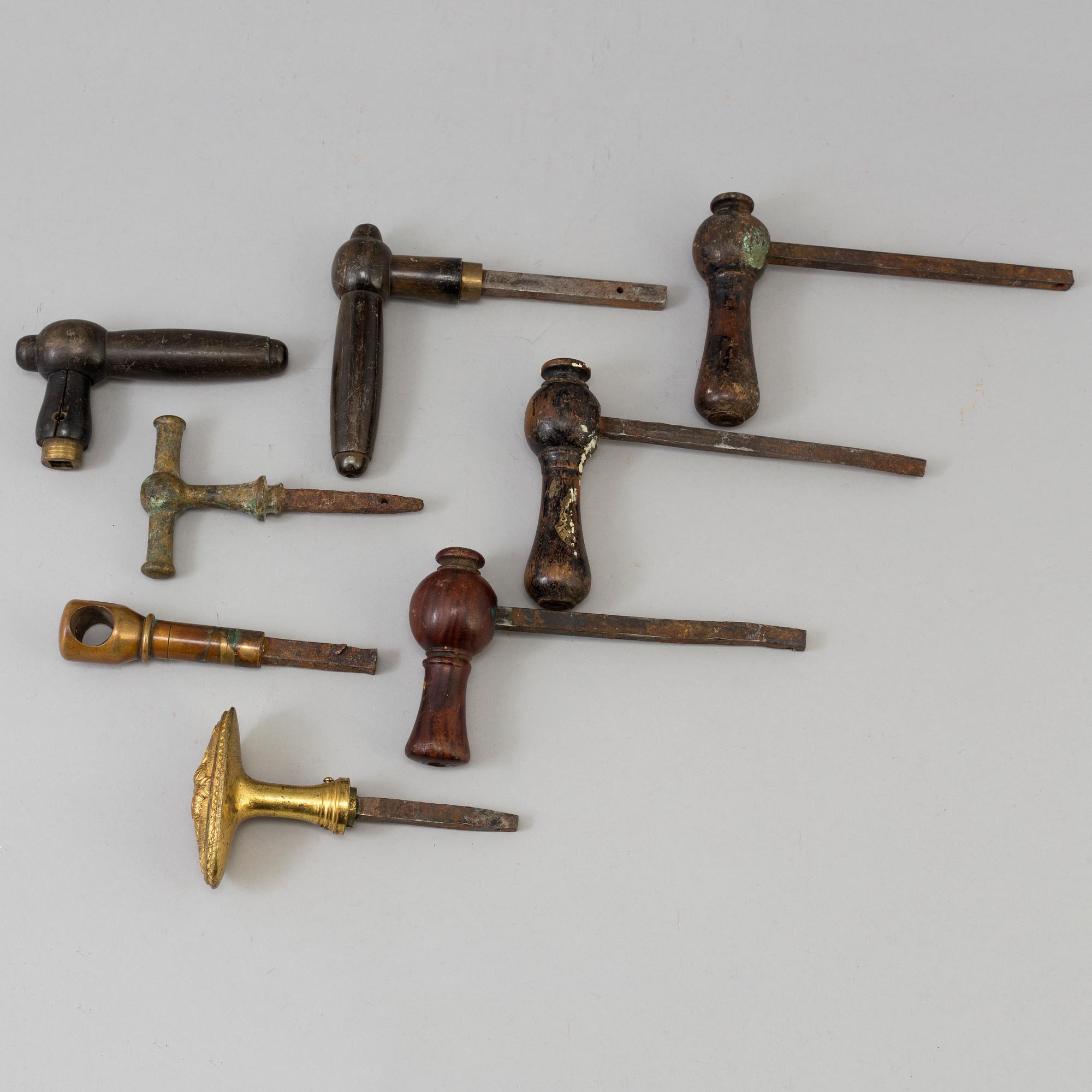 DÖRRHANDTAG, 8 st, 1800-tal.