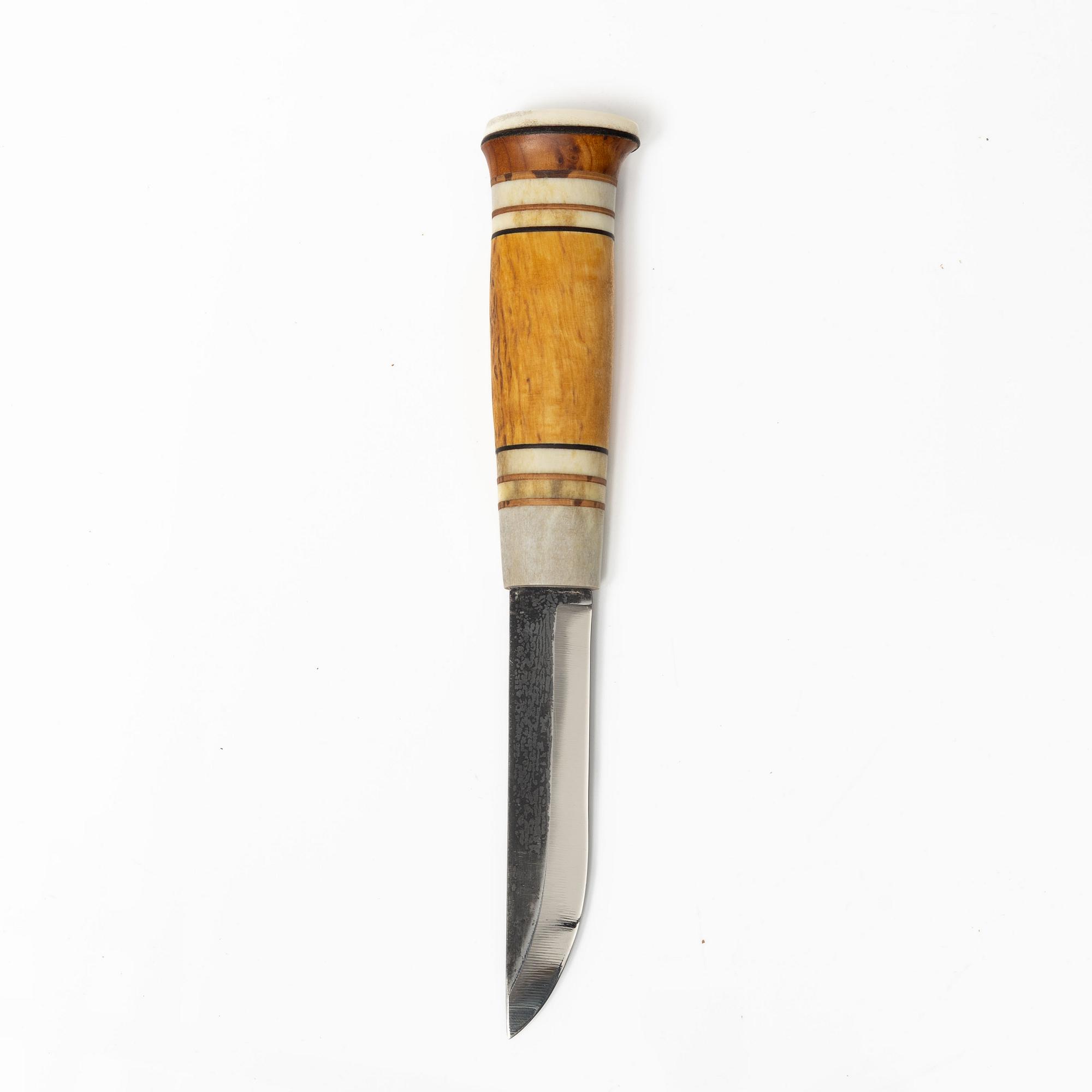 A half-horn knife.