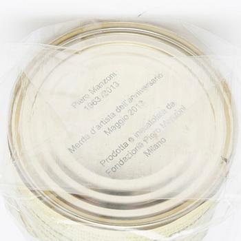 Piero Manzoni, skulptur, "Artist's Shit", utgiven av Piero Manzoni Foundation, Italien, 2013.
