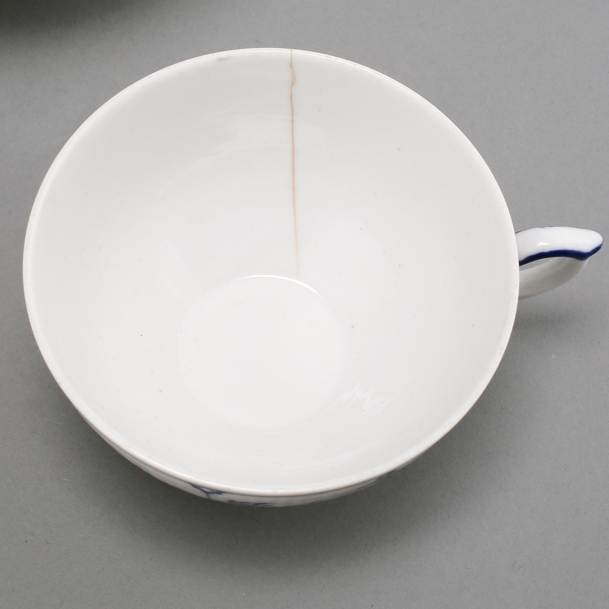 SERVISDELAR, 31 st, porslin, "Musselmalet", Royal Copenhagen, Danmark, 1900-tal.