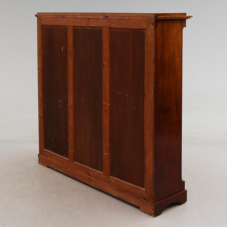 BOKHYLLA, tidigt 1900-tal.