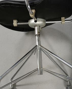 KONTORSSTOL, "Sjuan", Arne Jacobsen, Fritz Hansen, Danmark 1963, märkt 0963.