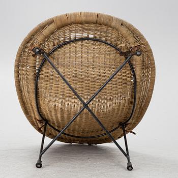 Kerstin Hörlin-Holmquist, An armchair, "Stora Kraal", designed for Nordiska Kompaniet's Triva series in 1952.
