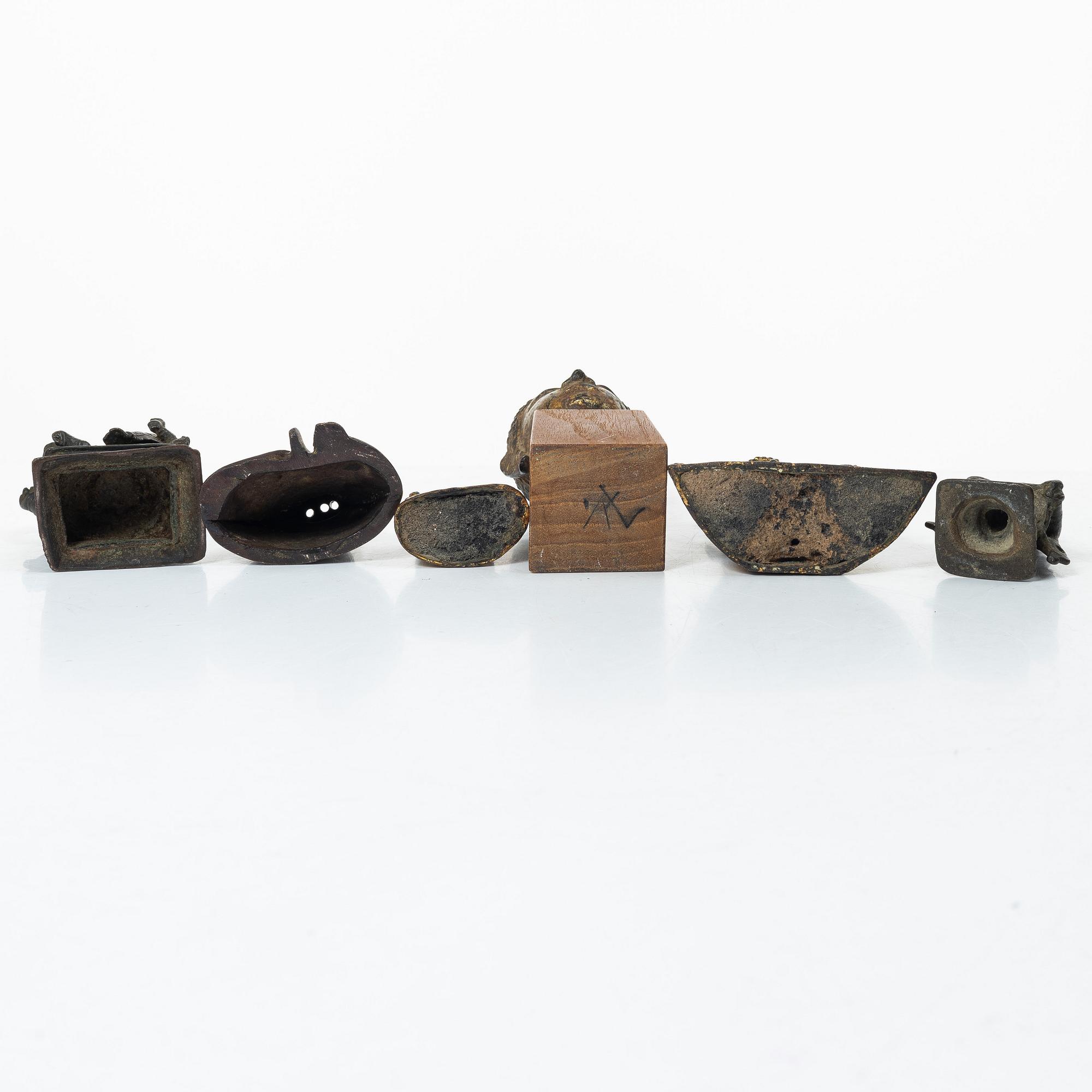 A group of six bronze figures of Buddha, Thailand and India. 18/20th century.