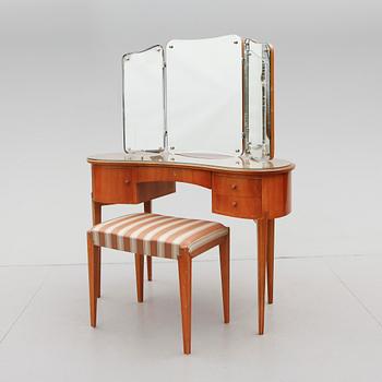 TOALETTBORD, PALL SAMT SPEGEL, 1900-talets mitt.