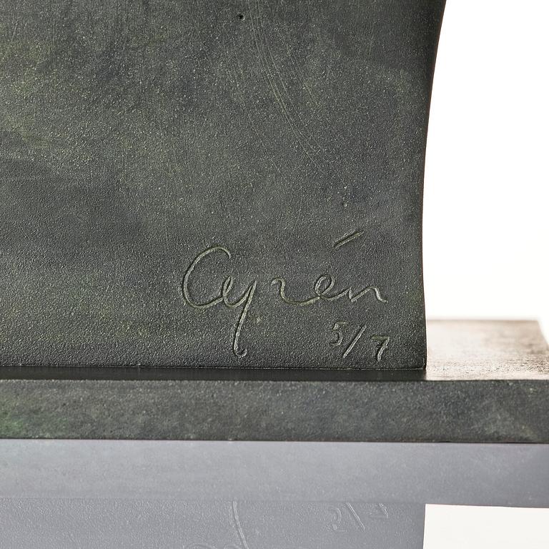 Gunnar Cyrén, a sculpture, "Kan du inte tala?", ed. 5/7, Herman Bergman konstgjuteri, Stockholm & Gävle, 1988.