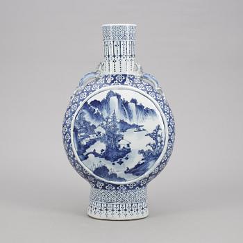 PILGRIMSFLASKA, porslin, Kina, 1800-talets slut.