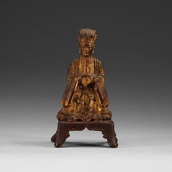 1307. A brons figurine in the shape of The Jade Emperor, Yu Huang, late Ming dynasty (1368-1644).
