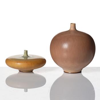 Berndt Friberg, a set of five stoneware vases, Gustavsberg studio, Sweden 1956-65.