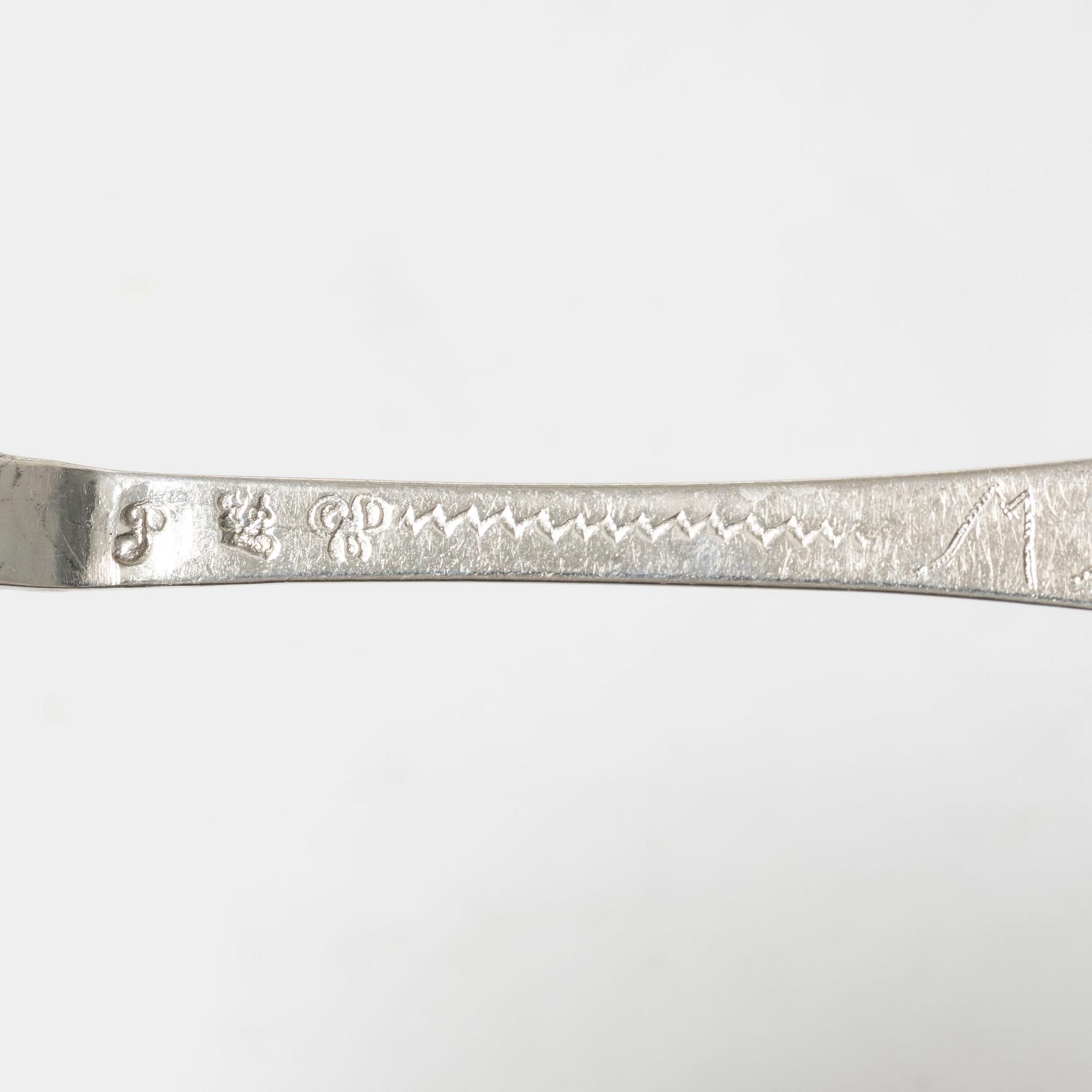 Gottfried Dubois, råttsvanssked, silver, Stockholm 1727.
