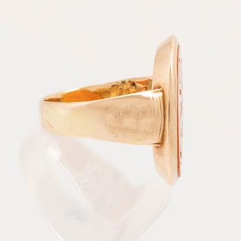 Ring 18K guld med karneol sigill.