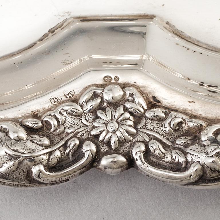 BRICKA, silver, 1800-tal, svenska importstämplar.