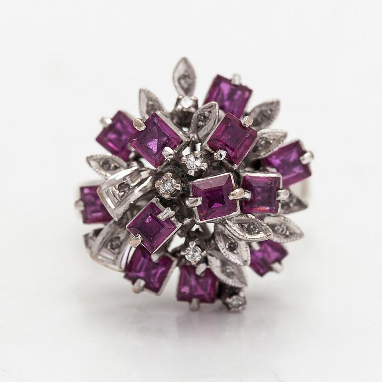 An 18K white gold ring with rubies approx 2.4 ct in total and eight-cut diamonds.