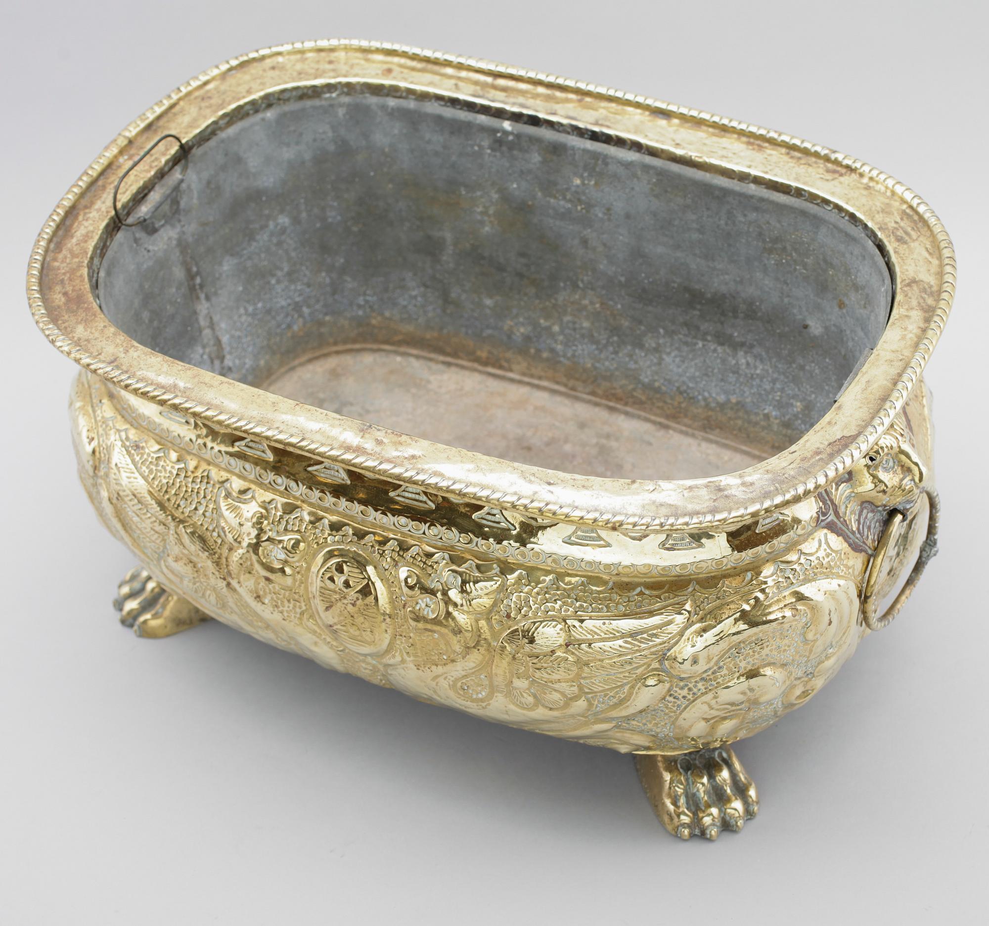 JARDINJÄR, mässing, 1800-tal.