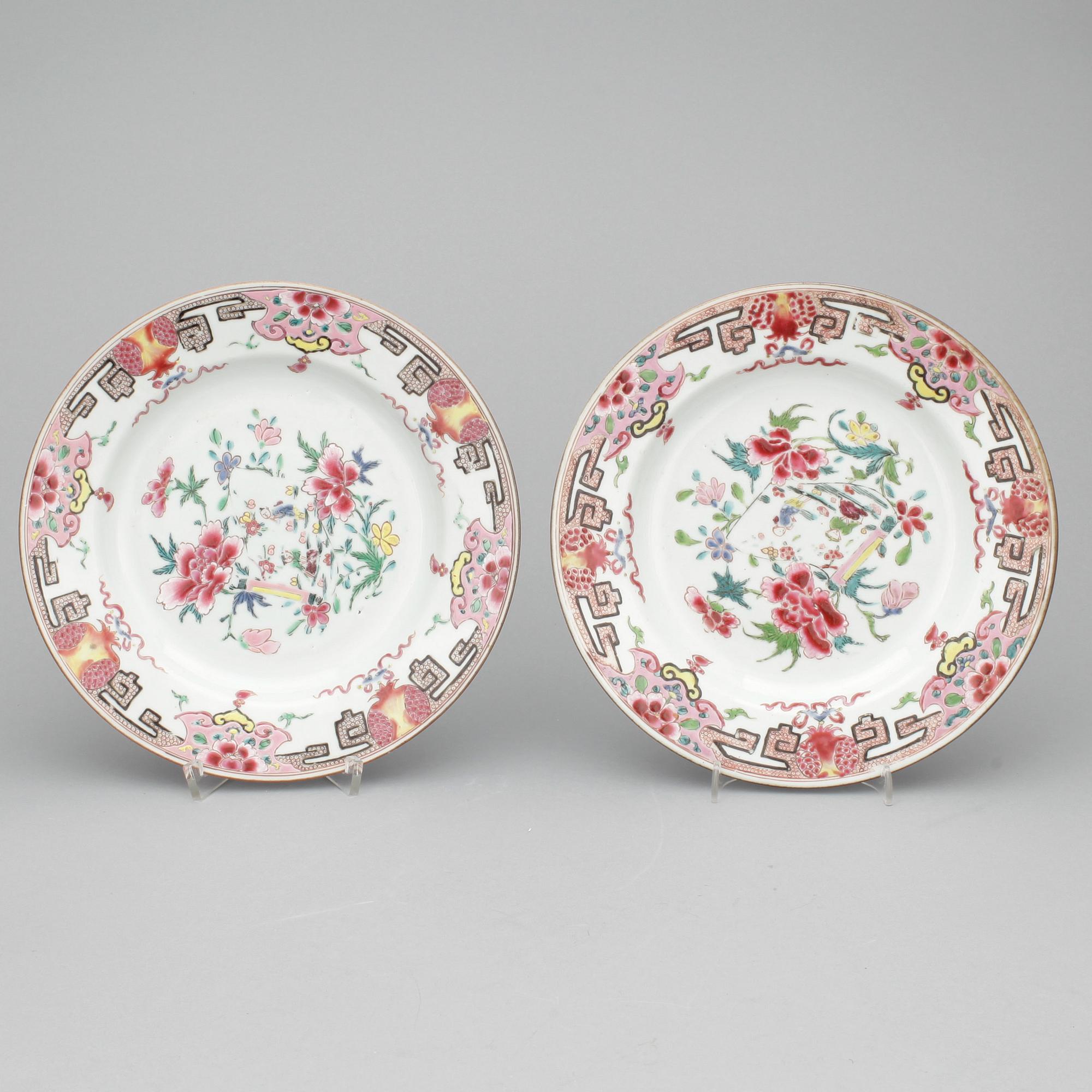 TALLRIKAR, ett par, Kina, Qianlong (1736-1795).