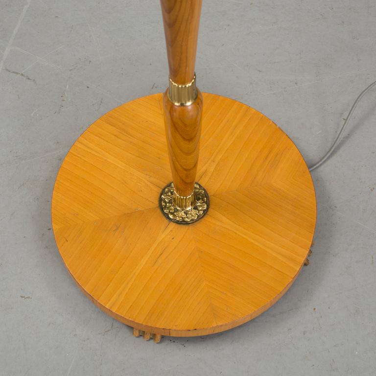 GOLVLAMPA, 1940-tal.