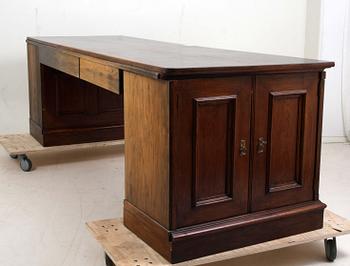 SKRIVBORD, omkring 1900.