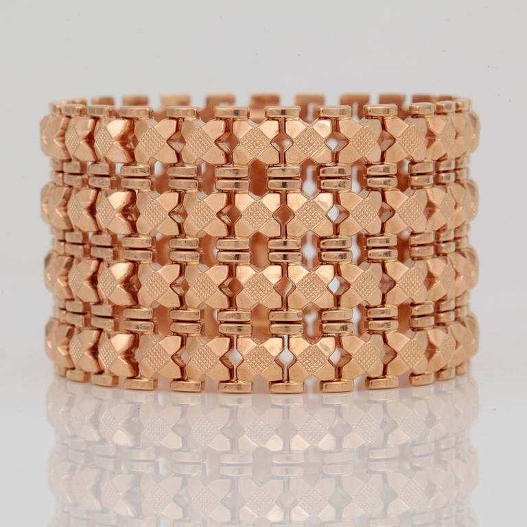 ARMBAND, 18K guld, Italien. Total vikt ca 62 g.