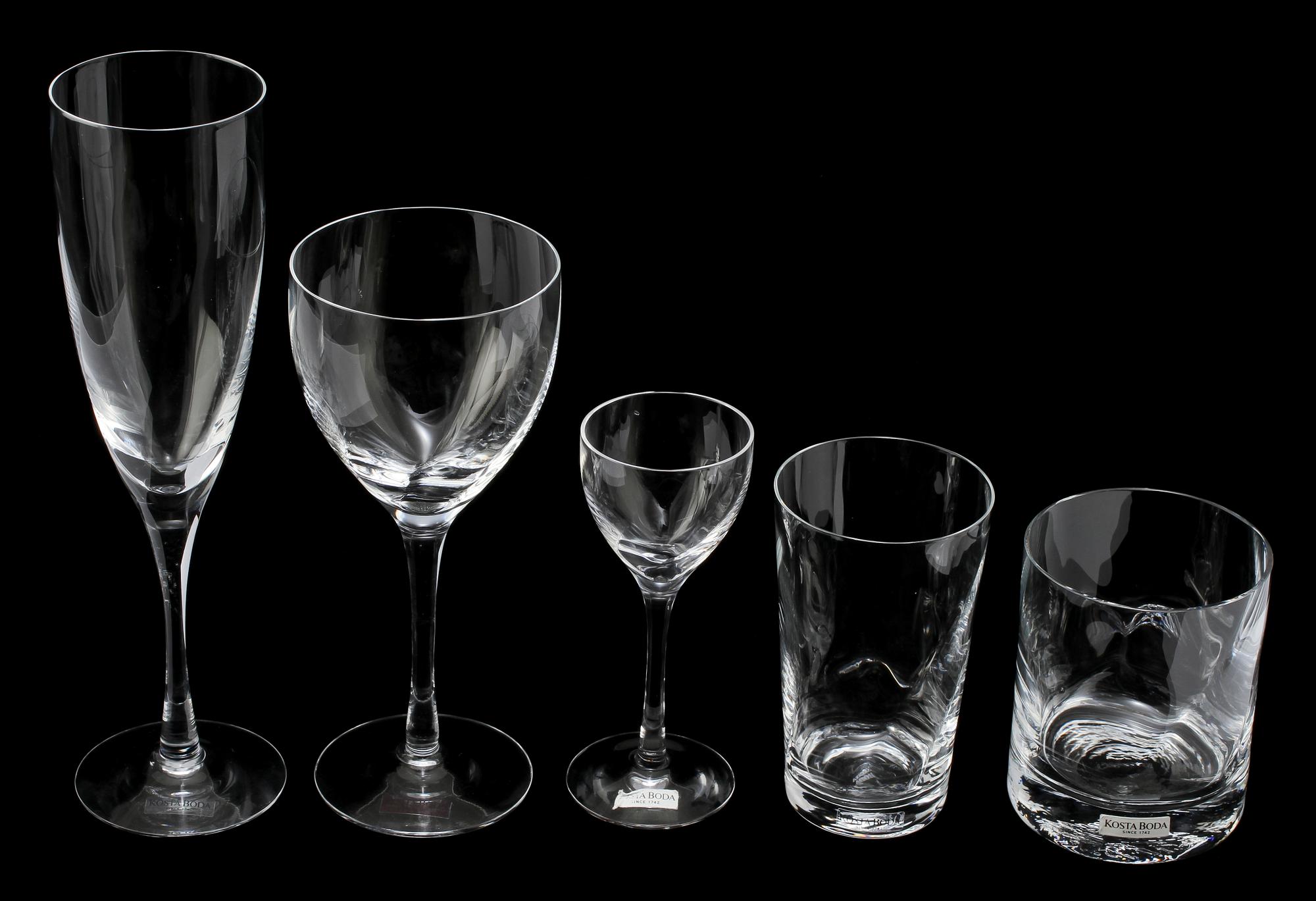 SERVSIDELAR, 43 st, glas, "Chateau", Bertil Vallien, Kosta Boda, sent 1900-tal.