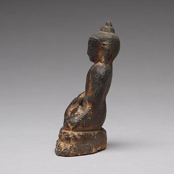 A seated clay figure of Amithaba buddha, Tibet/Nepal 18/19th Century or older.