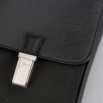 Louis Vuitton, väska, "Taiga Saratov GM".