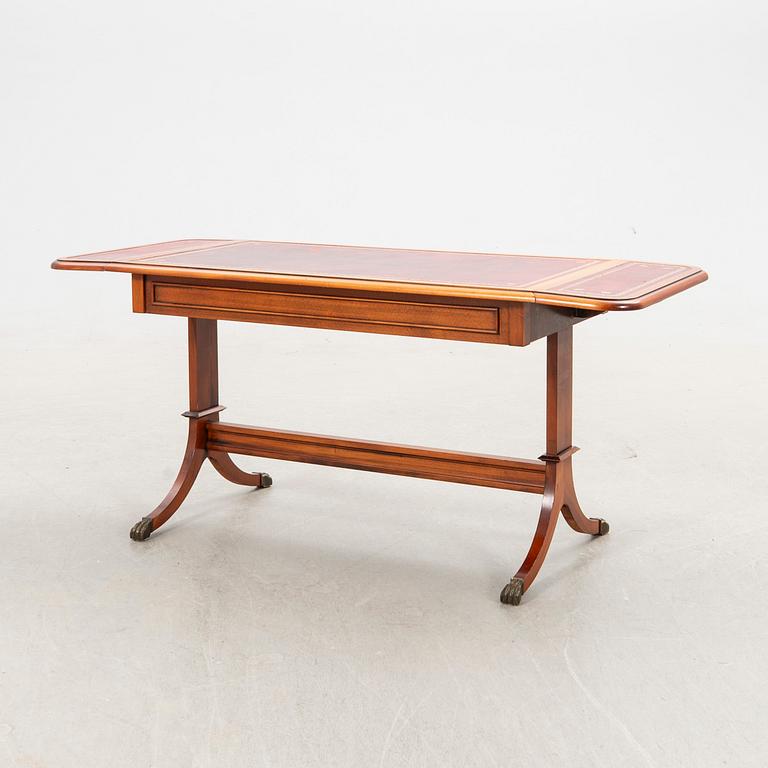 Coffee table, 20th century.