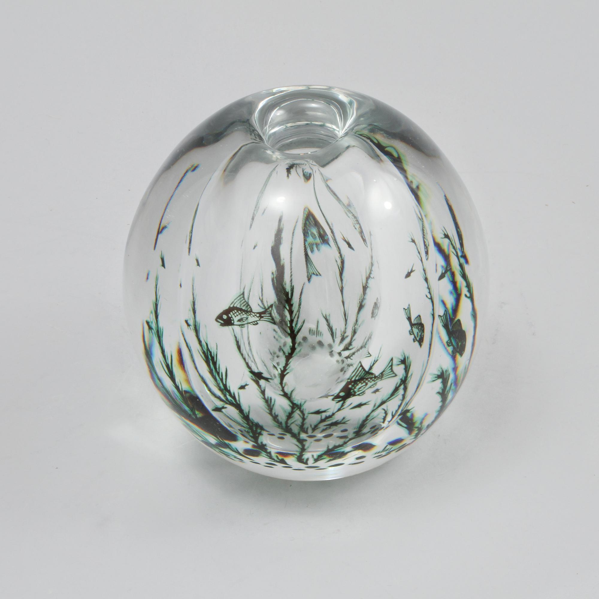 VAS, glas, "Fiskgraal", Edward Hald, Orrefors, signerad.