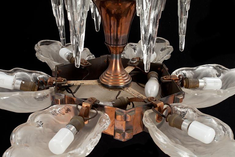 TAKLAMPA, 1900-talets första hälft. Höjd 59 cm.