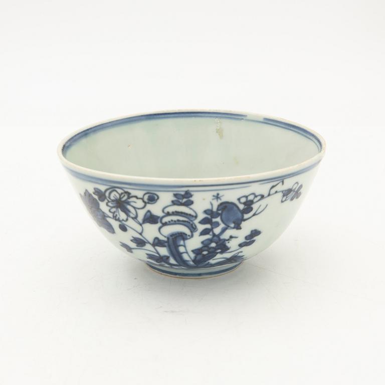 Bowl and plate, porcelain, Ming dynasty, China, 1368-1643.