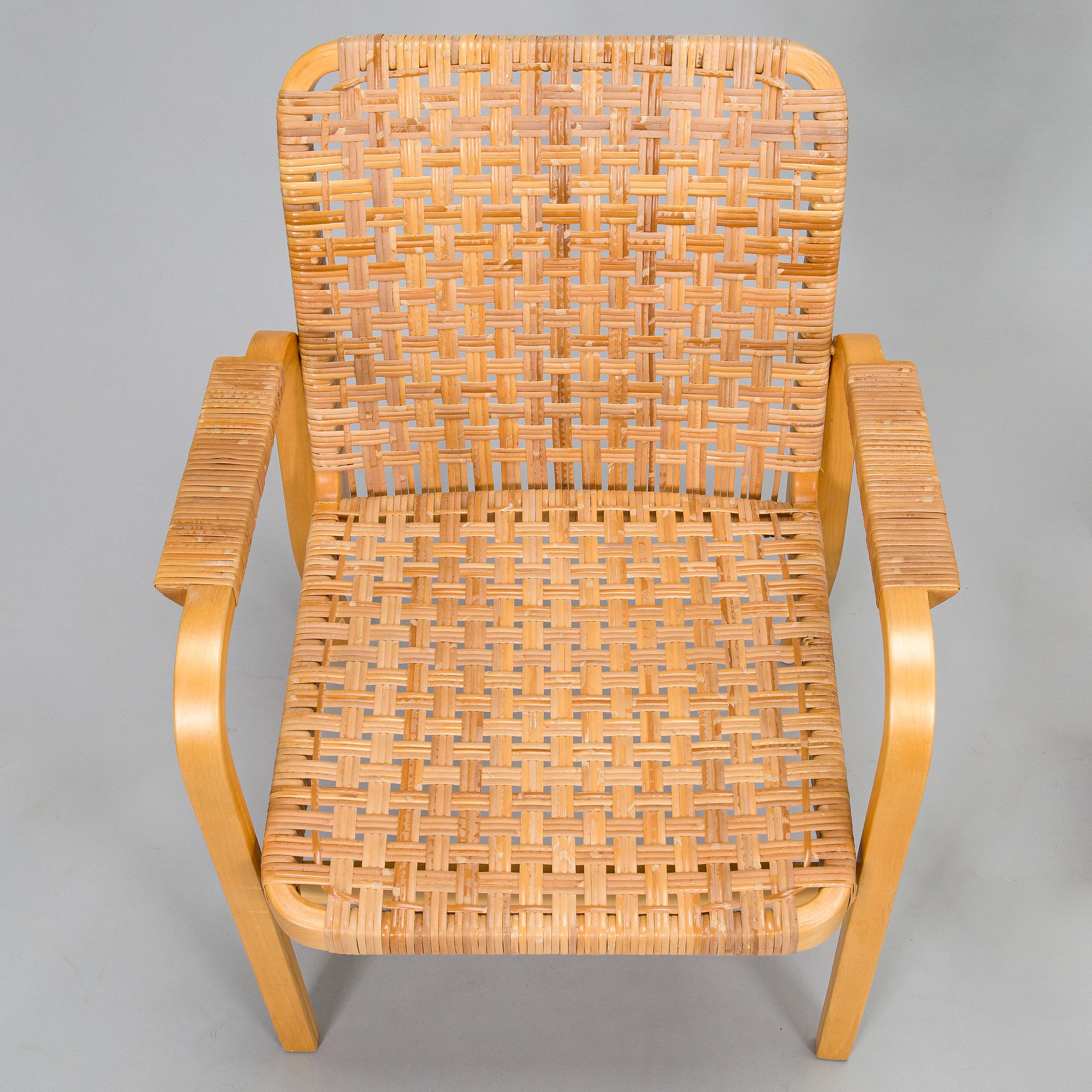 Alvar Aalto, nojatuoleja, 2 kpl,  malli 45 Artek 1900-luvun loppu.