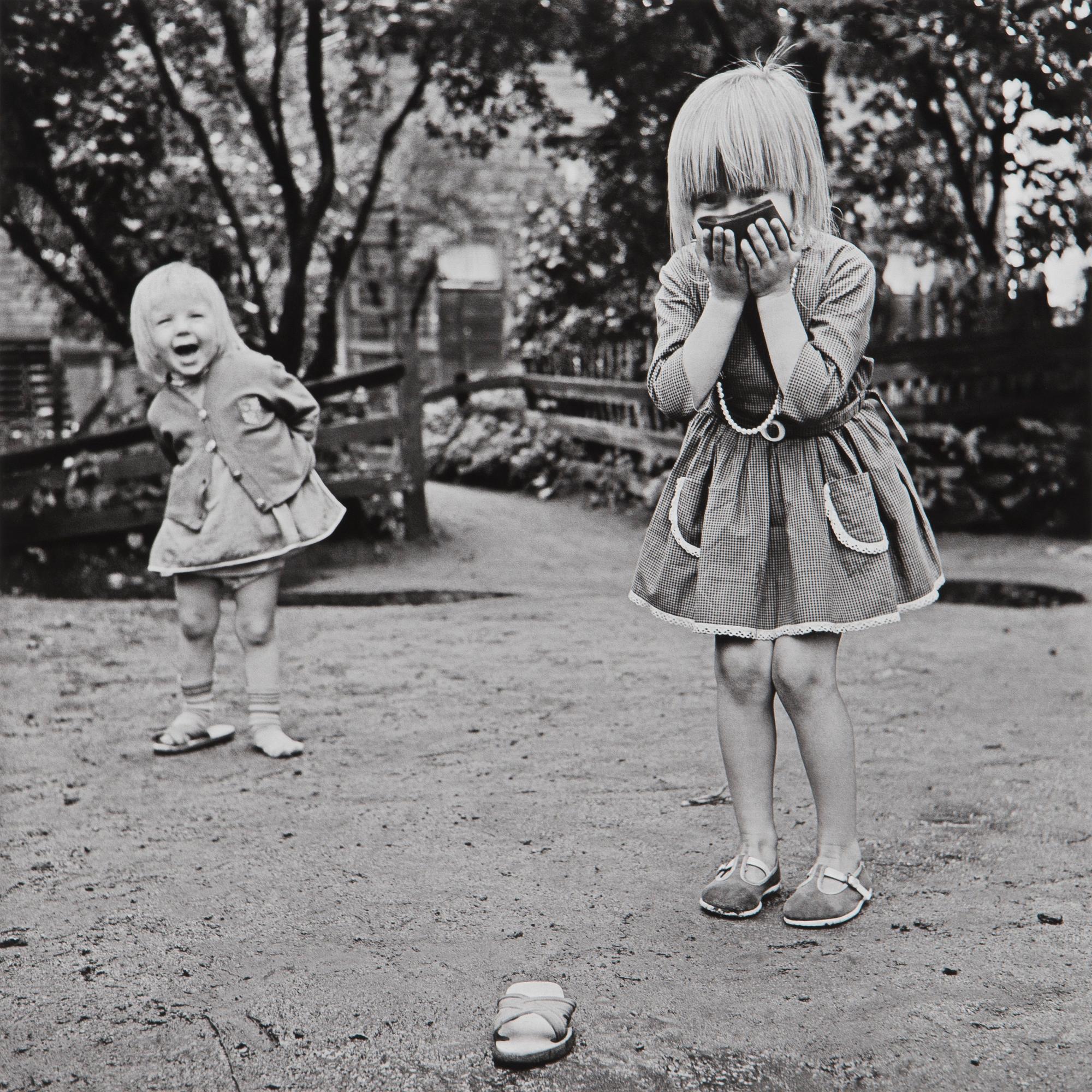 Ismo Hölttö, "Gräsviksvillorna, Helsingfors 1965".