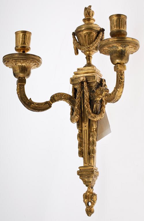 APPLIQUER, ett par. Louis XVI-stil, 1800-tal.