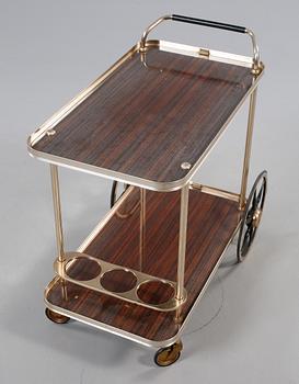 SERVERINGSVAGN, 1900-talets andra hälft.
